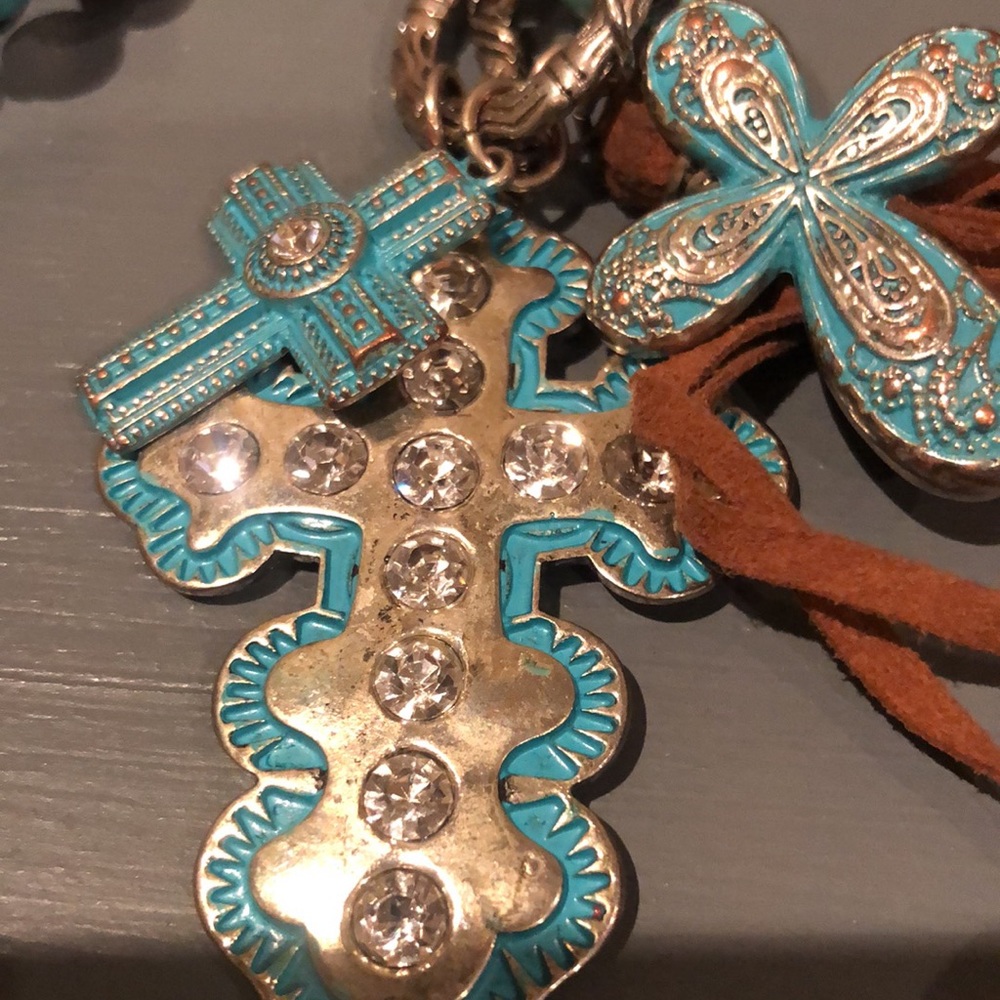 Necklace - Picture 2 of 3